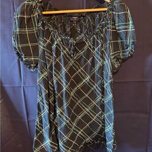 Reitmans Plaid Puff Sleeve Top - Navy and Green
